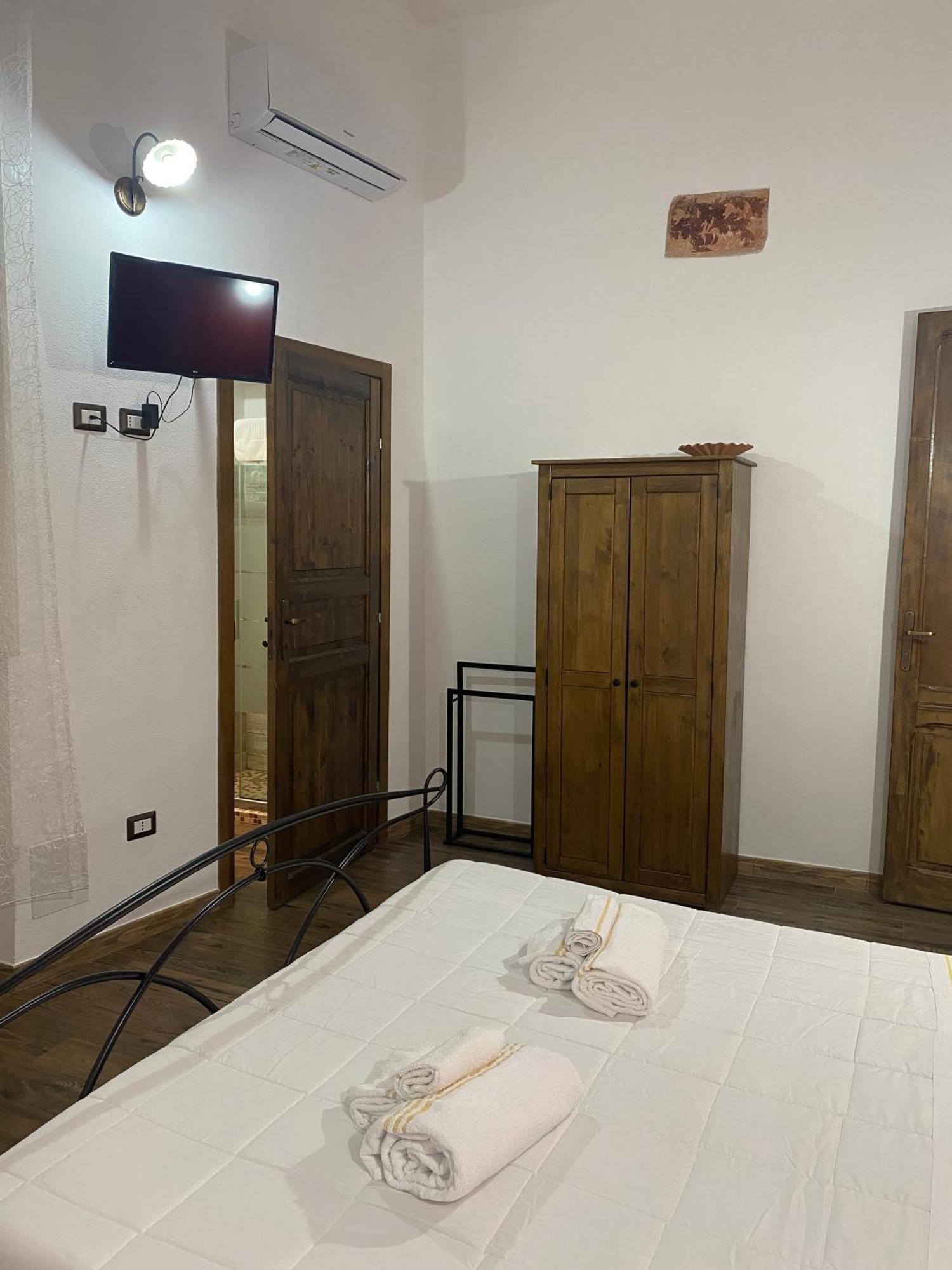 Dani'S House Hotell Cagliari Exteriör bild