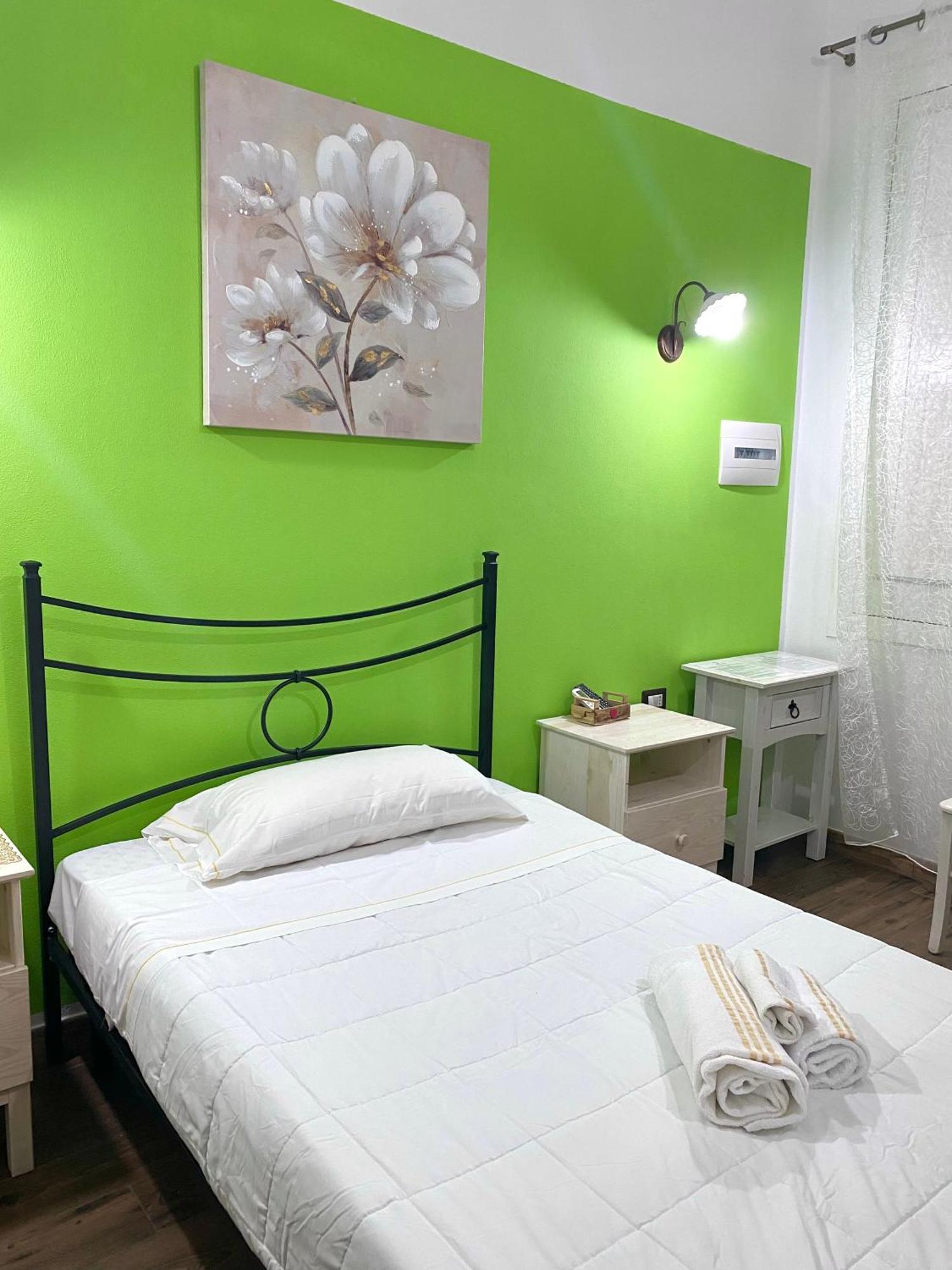 Dani'S House Hotell Cagliari Rum bild